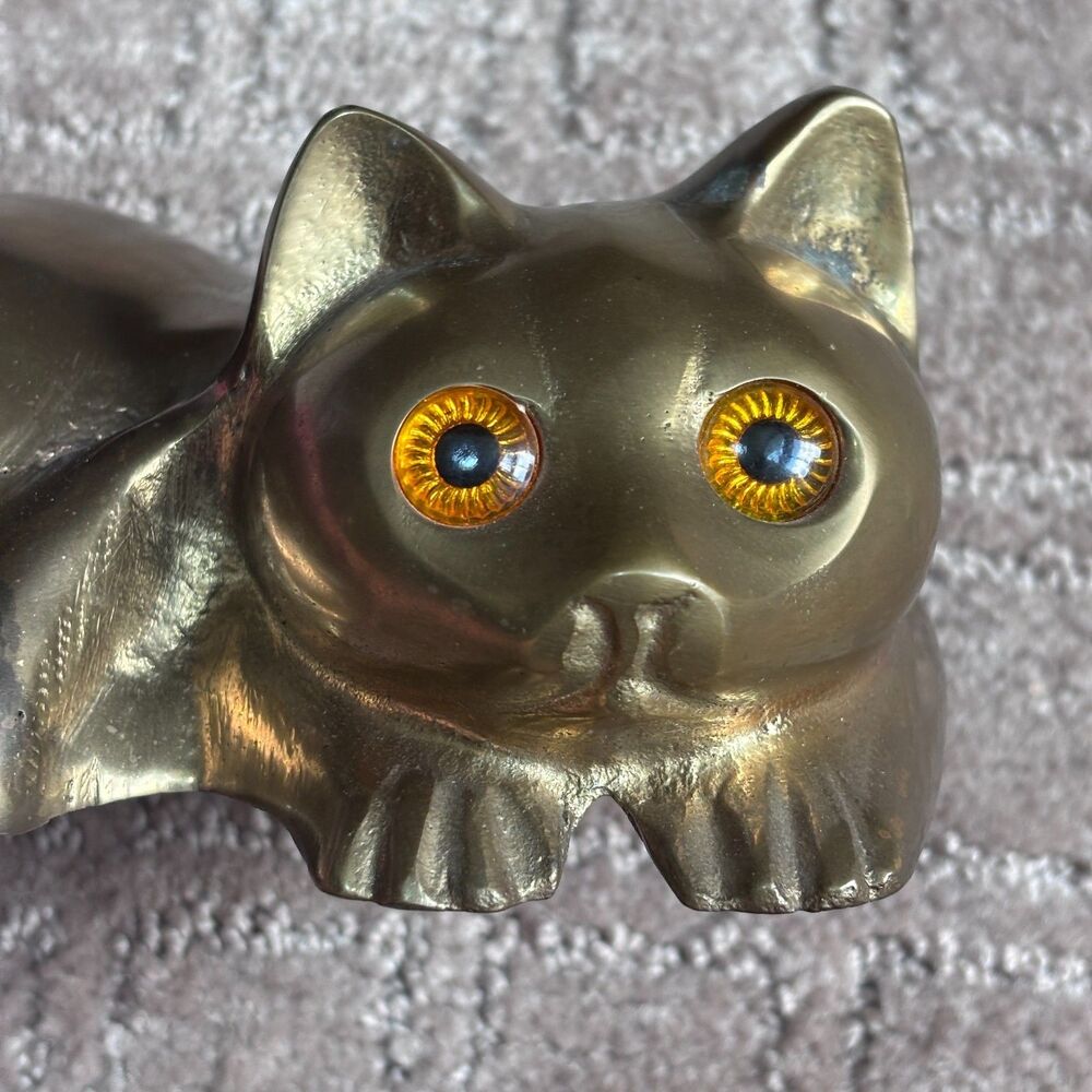 Vintage Brass Reclining Cat Statue Amber Eyes Hollow Bottom MCM Decor - Picture 3 of 7